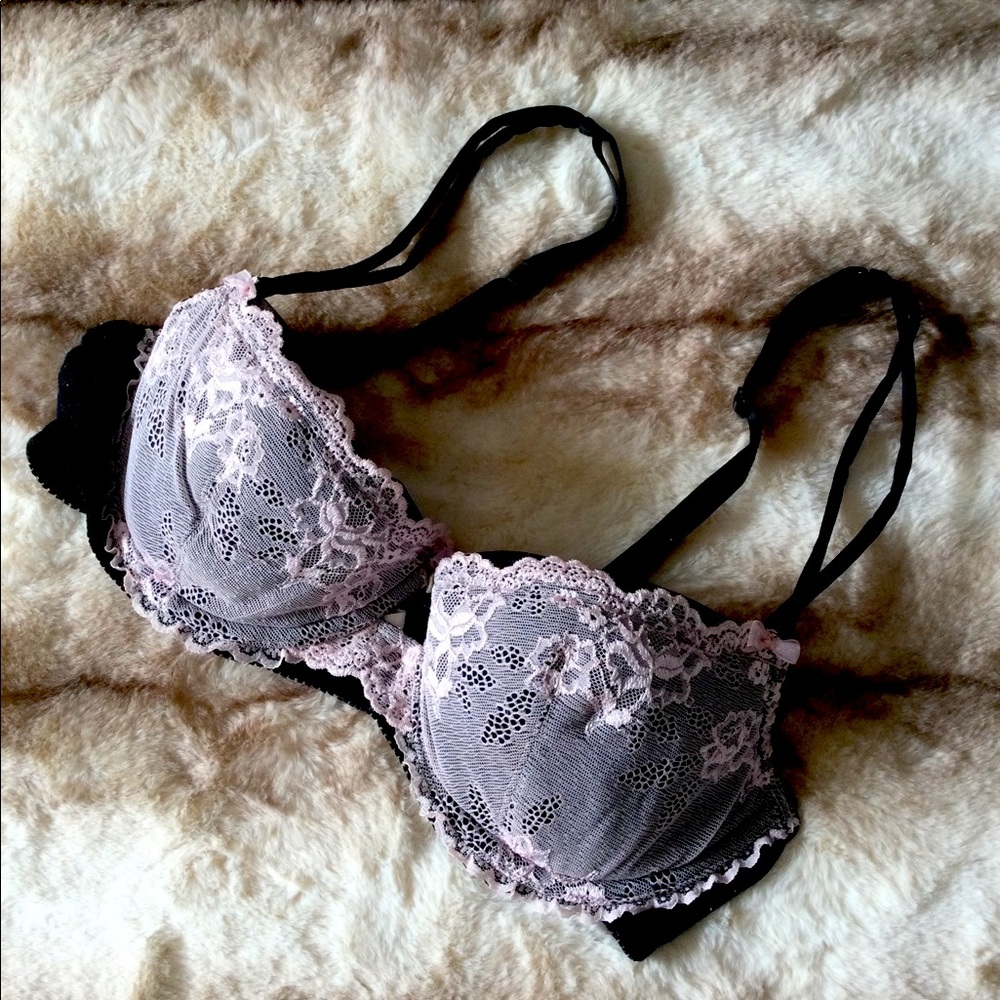 🌸Cassandra Push Up Pink Lace & Black Bra🌸